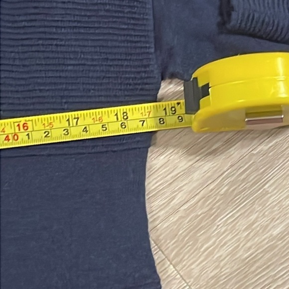 Romeo & Juliet Women’s Knit Sweater Medium Blue Cashmere Blend Contemporary - Picture 11 of 13